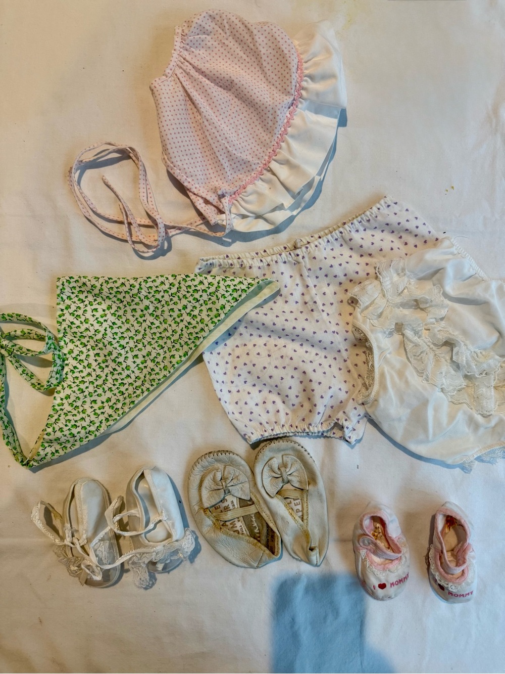 Vintage Girls Pink Polka Dot Bonnet with Ruffle Trim green handkerchief shoes